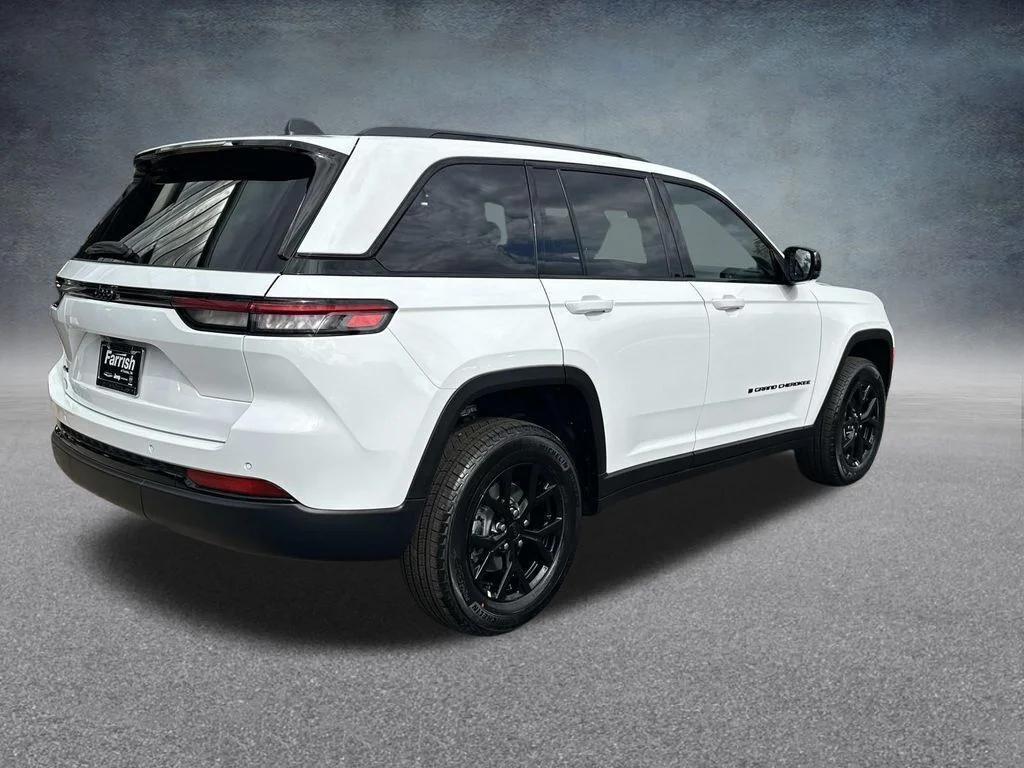 new 2025 Jeep Grand Cherokee car, priced at $34,669