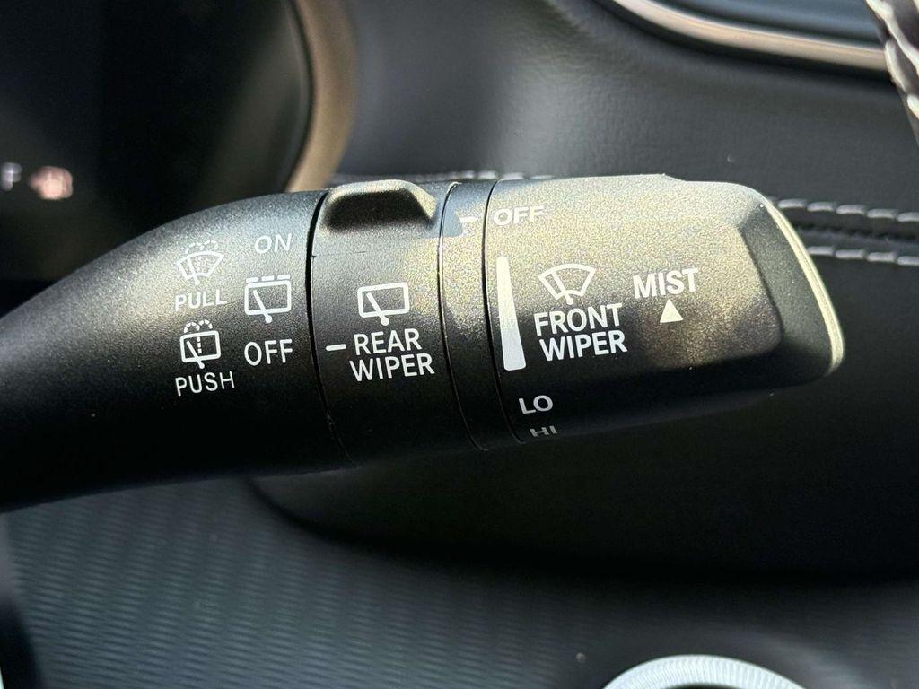 new 2025 Jeep Grand Cherokee car, priced at $37,205