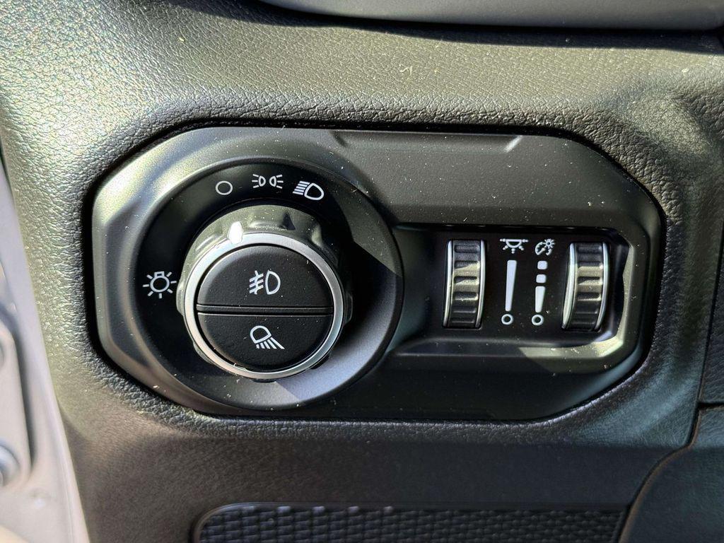 used 2021 Jeep Gladiator car, priced at $23,000