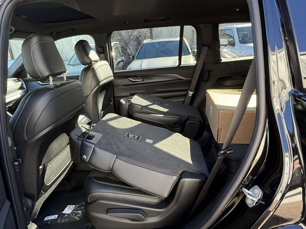 new 2025 Jeep Grand Cherokee L car, priced at $39,165