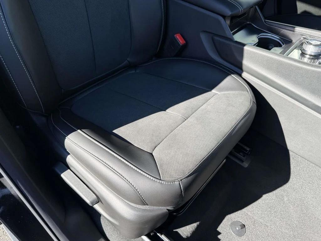 new 2025 Jeep Grand Cherokee L car, priced at $41,469