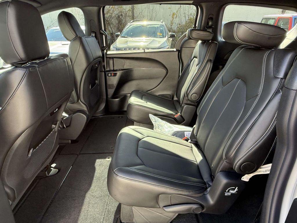 new 2026 Chrysler Pacifica car, priced at $37,014