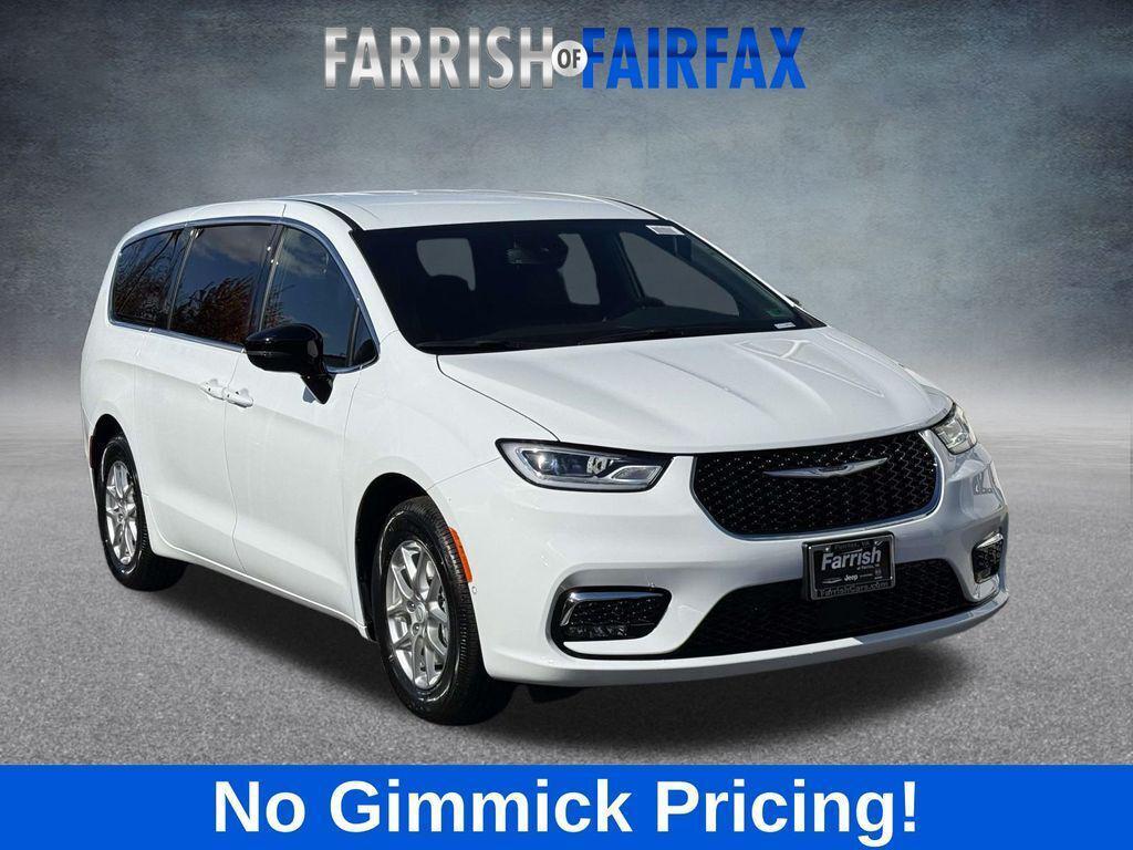 new 2026 Chrysler Pacifica car, priced at $37,014