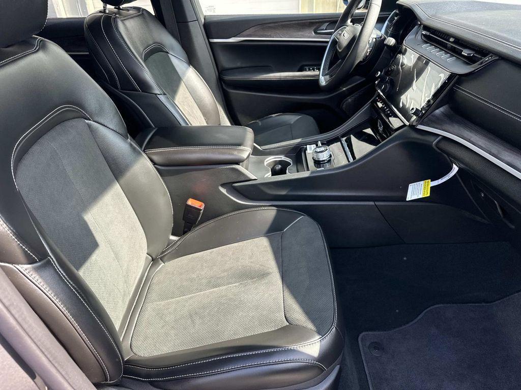 used 2026 Jeep Grand Cherokee car, priced at $41,499