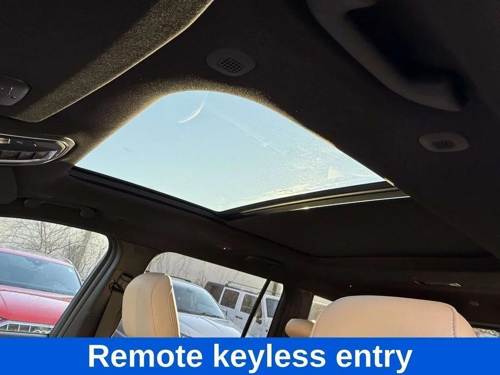 new 2025 Jeep Grand Cherokee L car, priced at $43,284