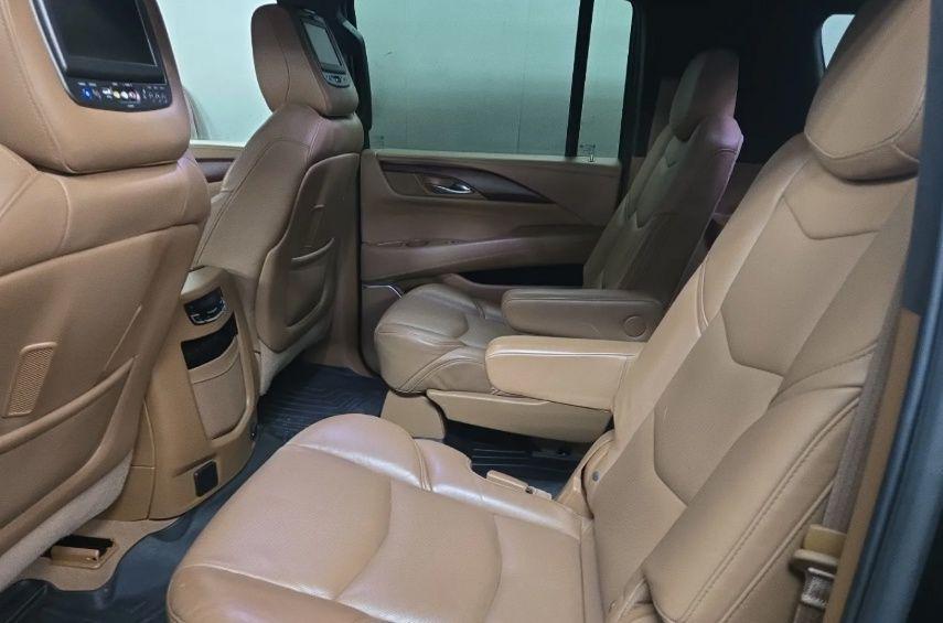 used 2017 Cadillac Escalade ESV car, priced at $26,995