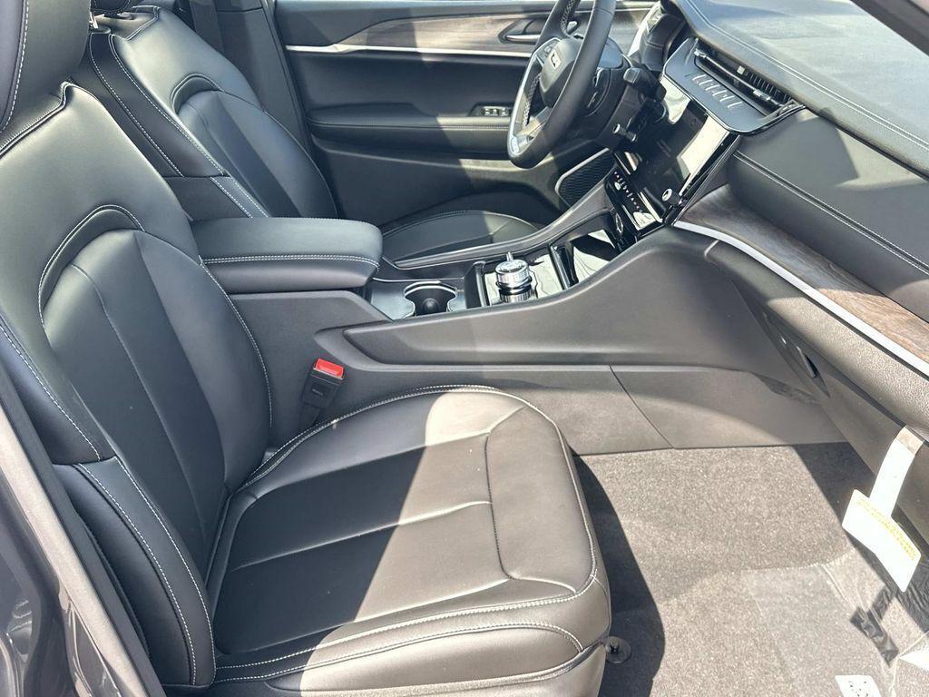 new 2026 Jeep Grand Cherokee L car, priced at $46,647