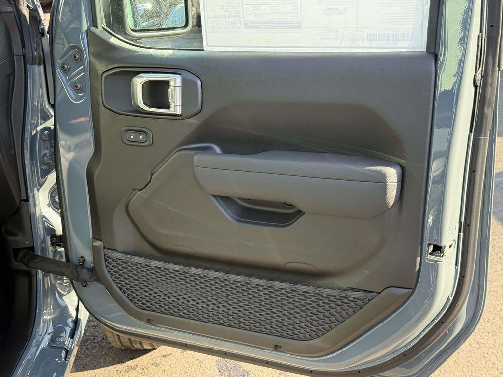 new 2026 Jeep Wrangler car, priced at $35,370