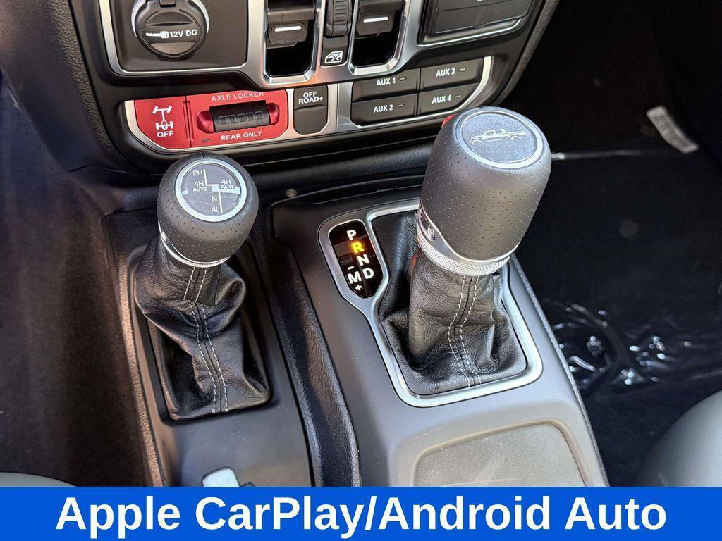 new 2025 Jeep Gladiator car, priced at $47,620