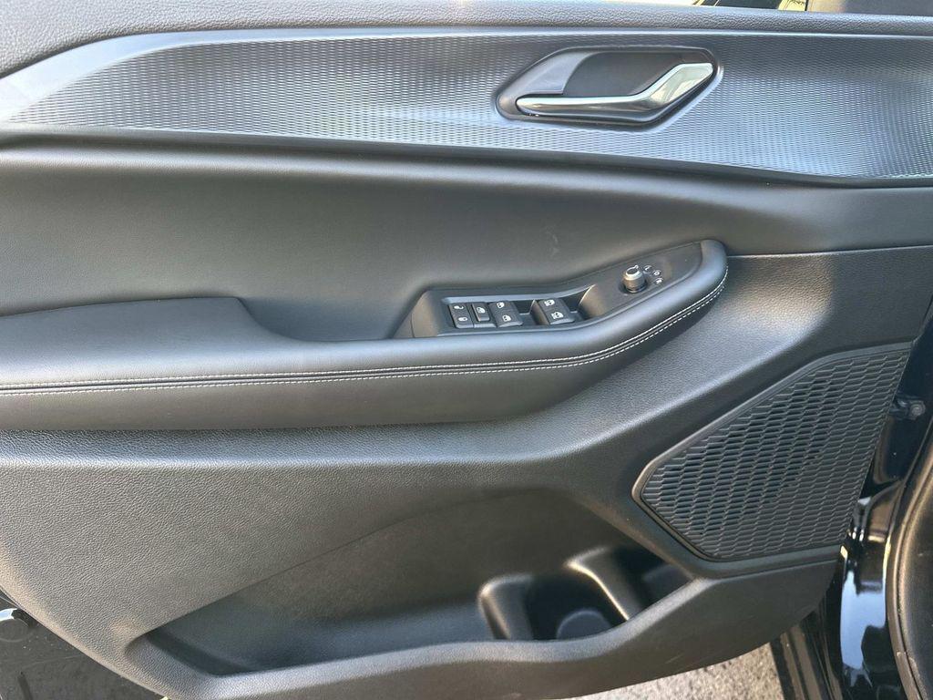 new 2025 Jeep Grand Cherokee car, priced at $35,043