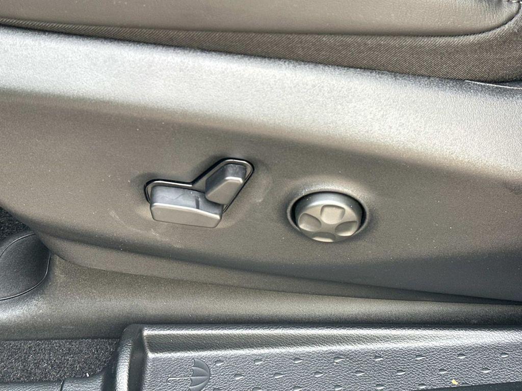 new 2026 Chrysler Pacifica car, priced at $40,943