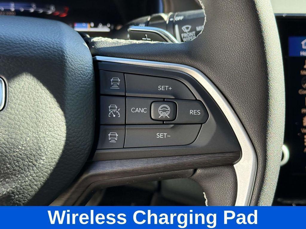 new 2026 Jeep Grand Cherokee car, priced at $42,898