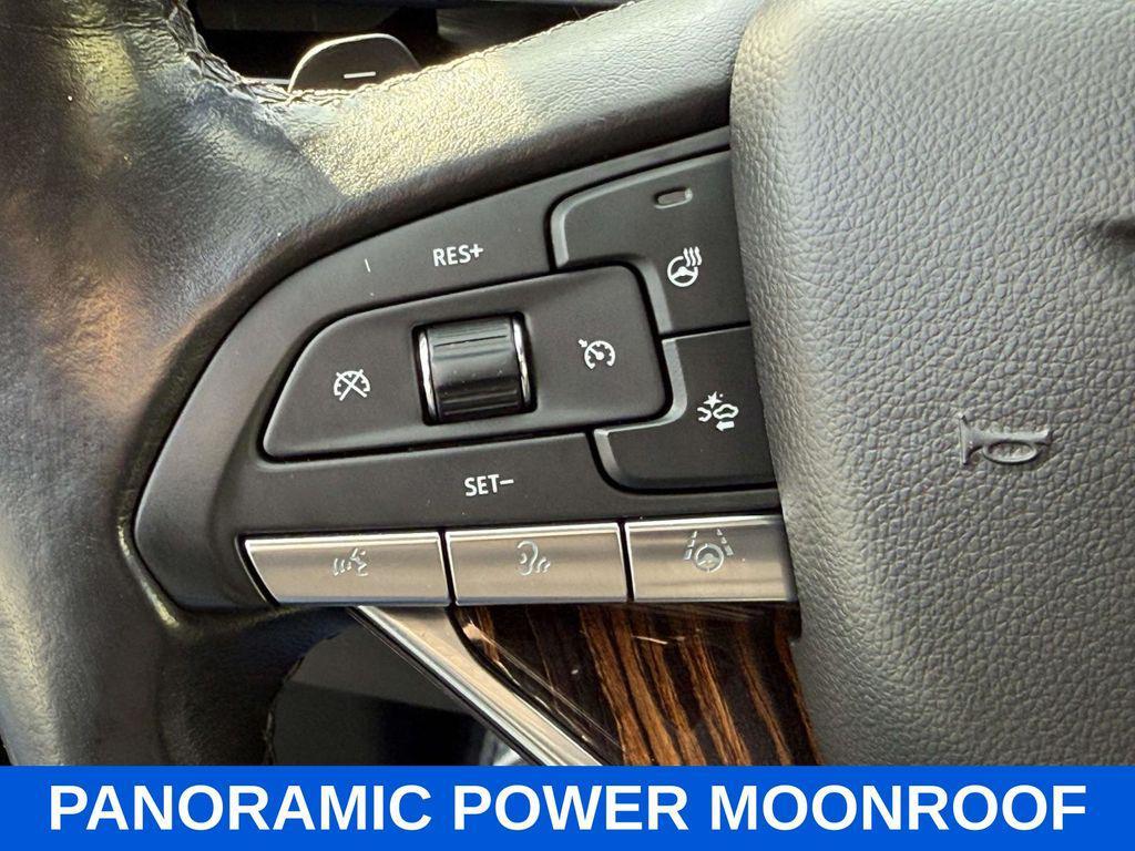 used 2022 Cadillac Escalade ESV car, priced at $55,000