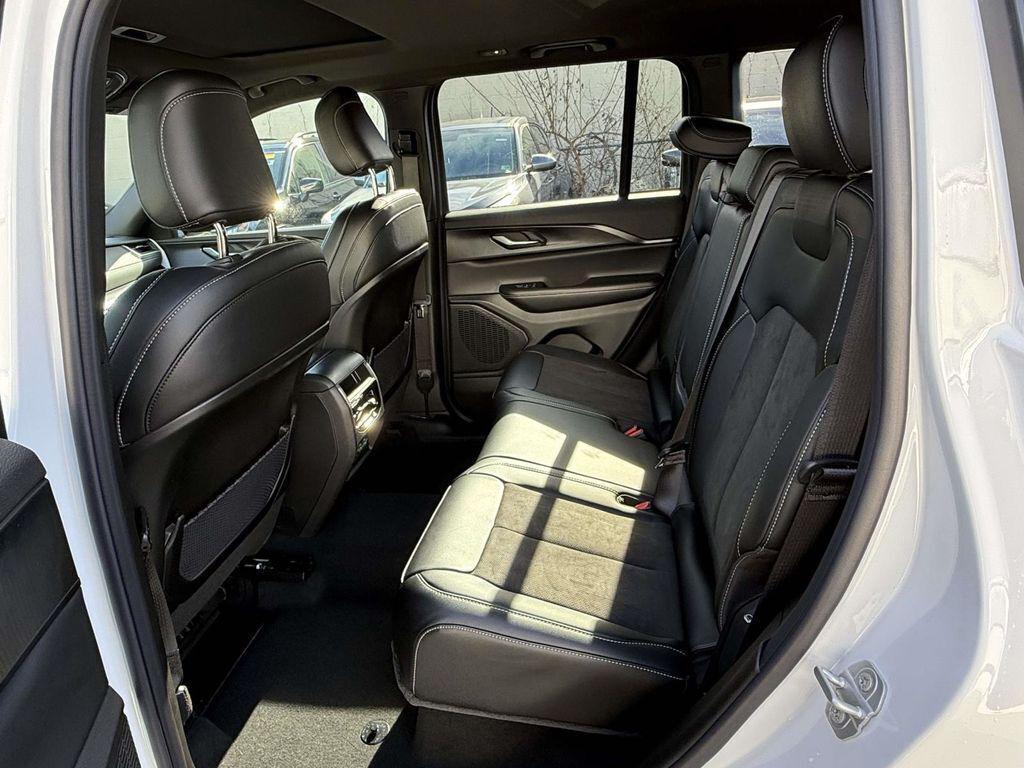 new 2025 Jeep Grand Cherokee car, priced at $34,919