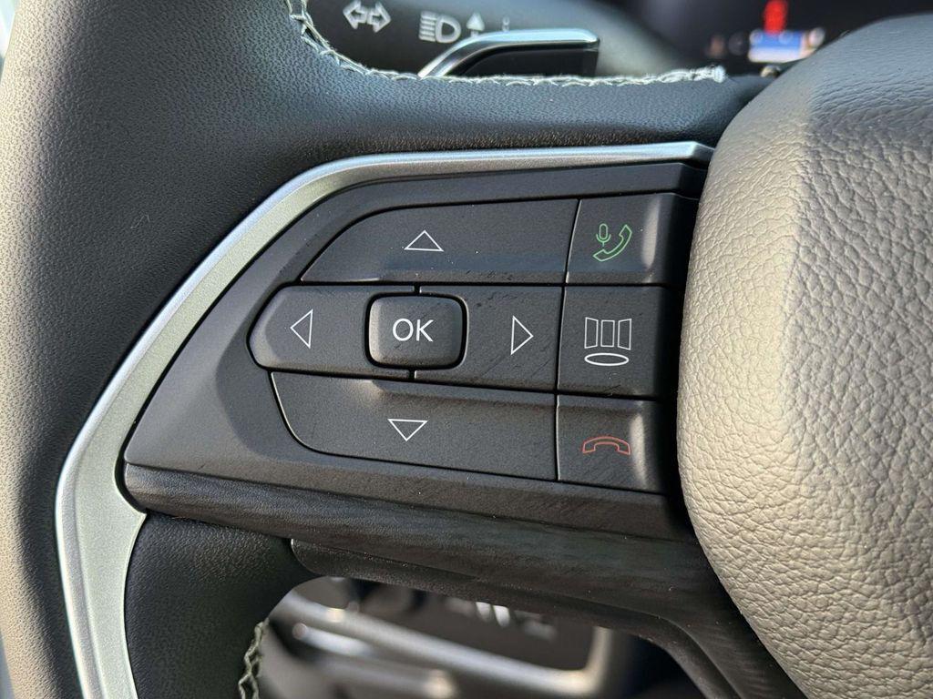 new 2025 Jeep Grand Cherokee car, priced at $34,919