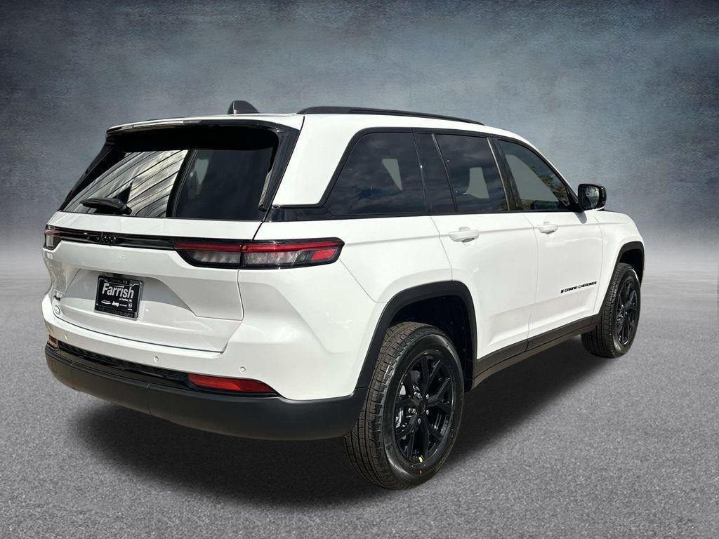 new 2025 Jeep Grand Cherokee car, priced at $36,669