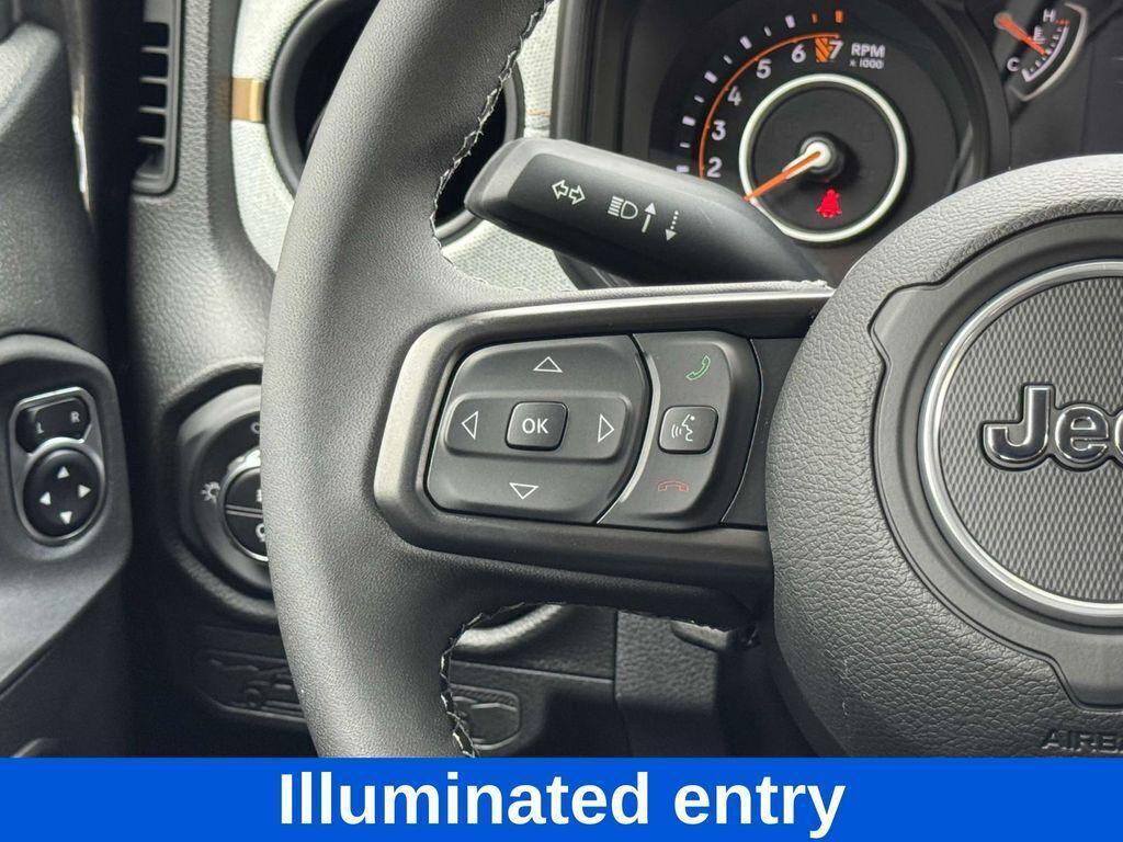 new 2025 Jeep Gladiator car, priced at $35,428