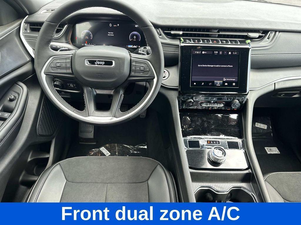 new 2025 Jeep Grand Cherokee car, priced at $35,205