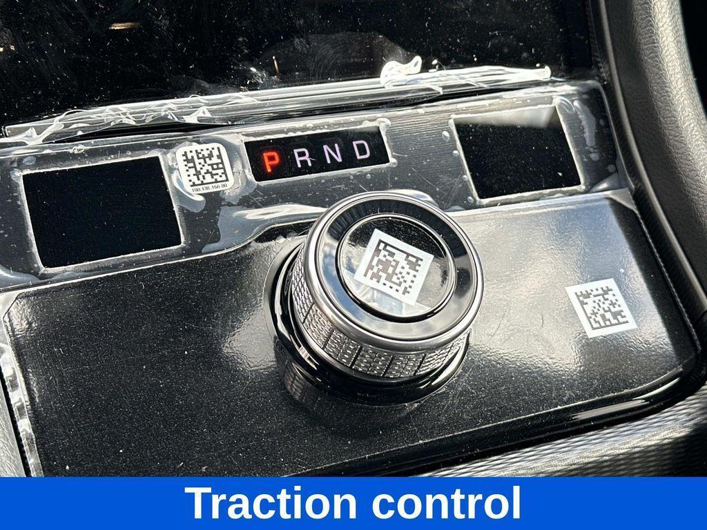 new 2025 Jeep Grand Cherokee car, priced at $35,205