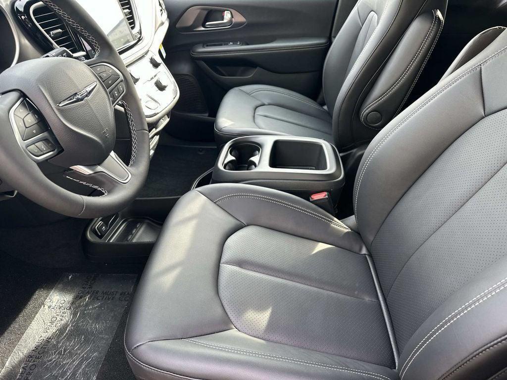 new 2026 Chrysler Pacifica car, priced at $40,461