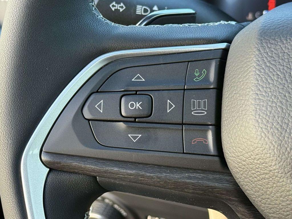 new 2025 Jeep Grand Cherokee L car, priced at $43,820