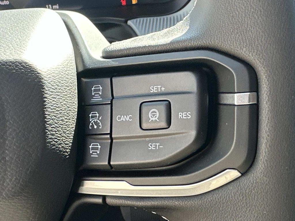 new 2026 Jeep Cherokee car, priced at $37,813