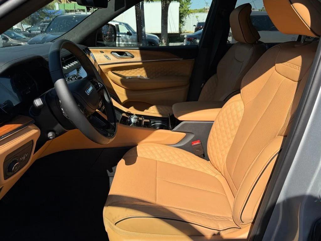 new 2026 Jeep Grand Cherokee car, priced at $56,953