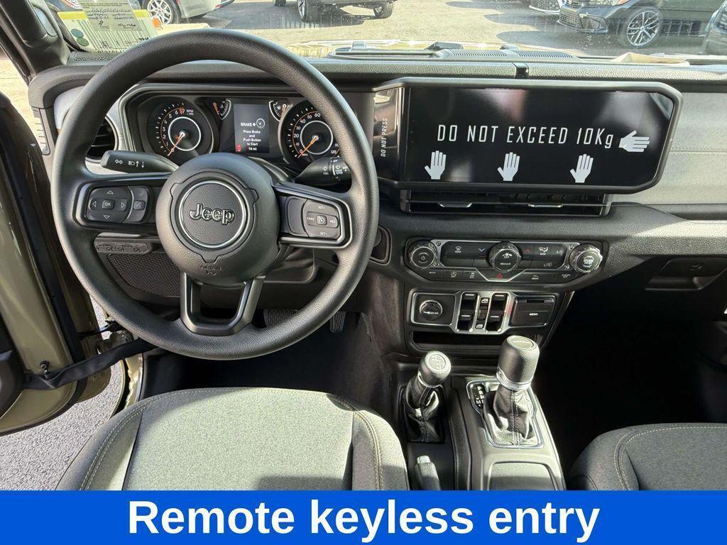 new 2026 Jeep Gladiator car, priced at $36,521