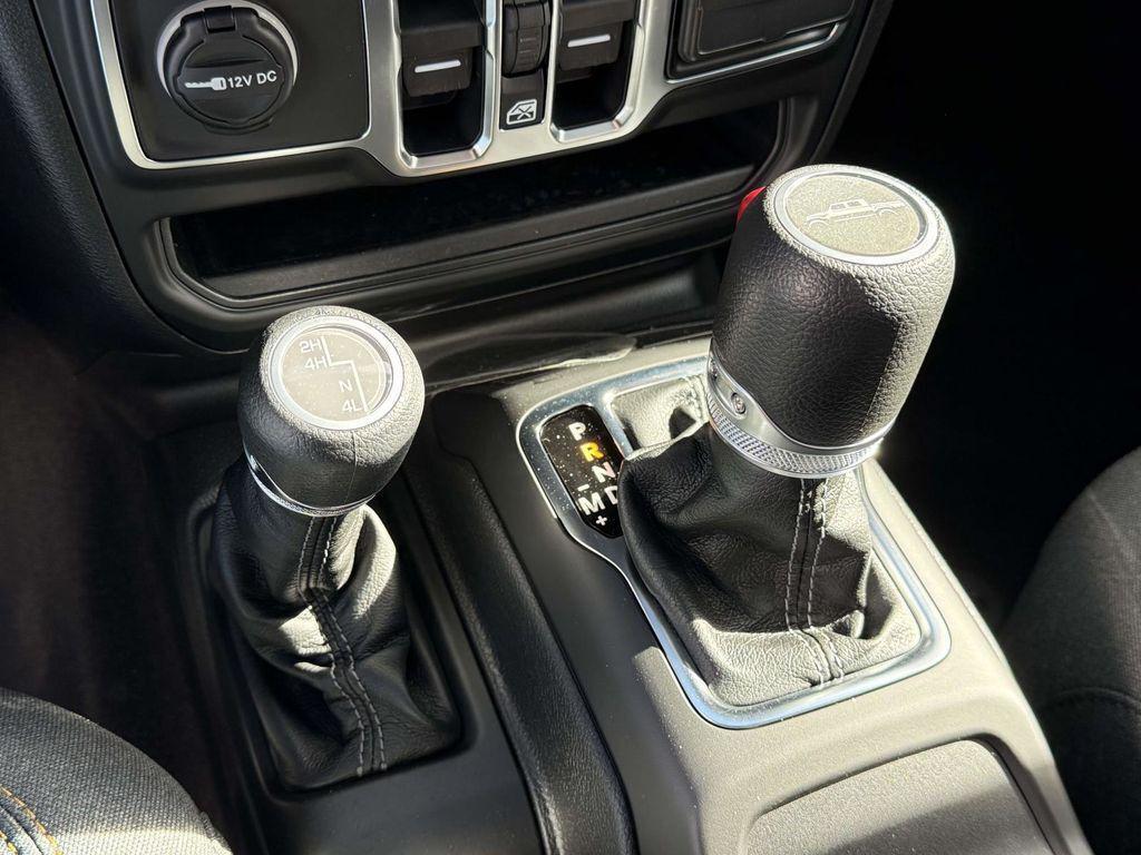 new 2026 Jeep Gladiator car, priced at $36,521