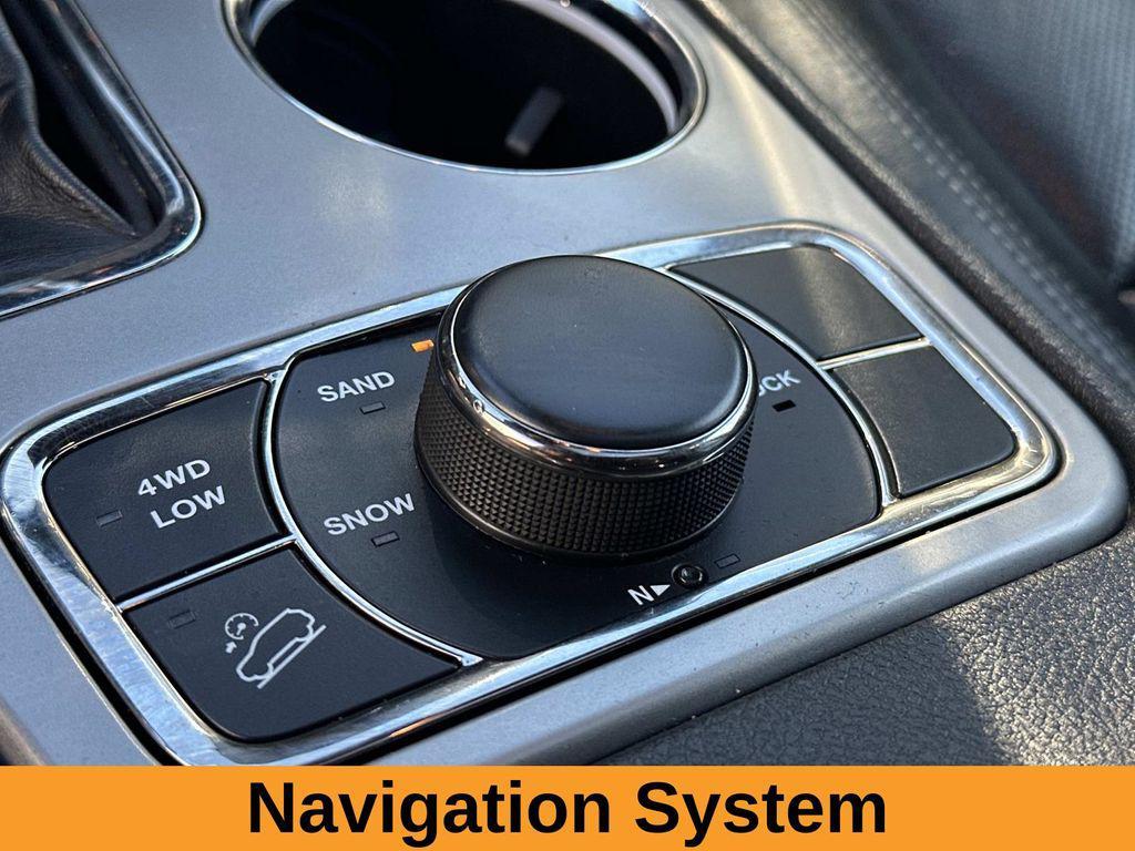 used 2021 Jeep Grand Cherokee car, priced at $25,995