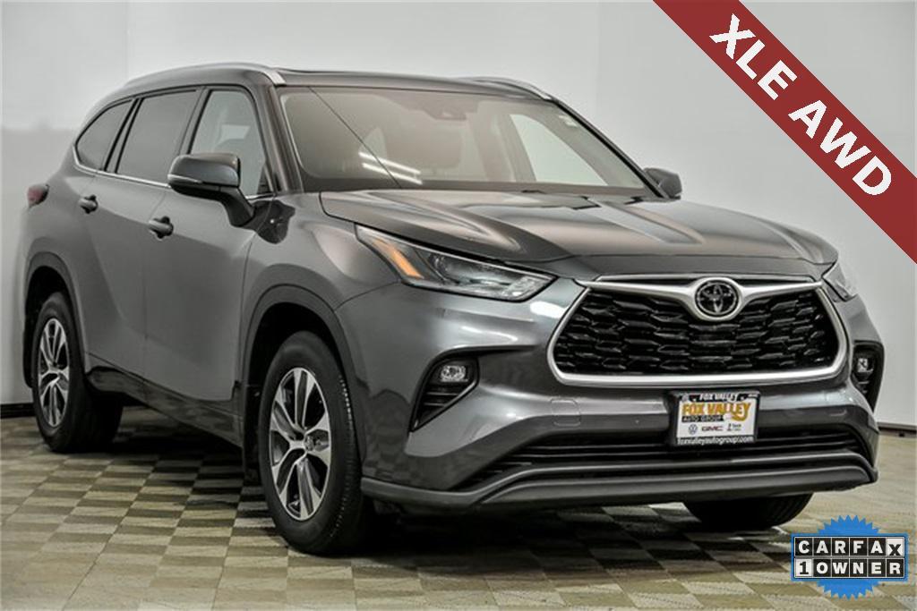 used 2021 Toyota Highlander car, priced at $30,698
