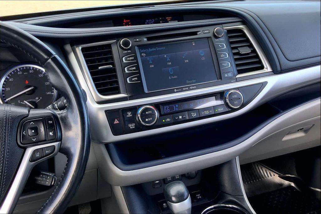 used 2018 Toyota Highlander car, priced at $12,580
