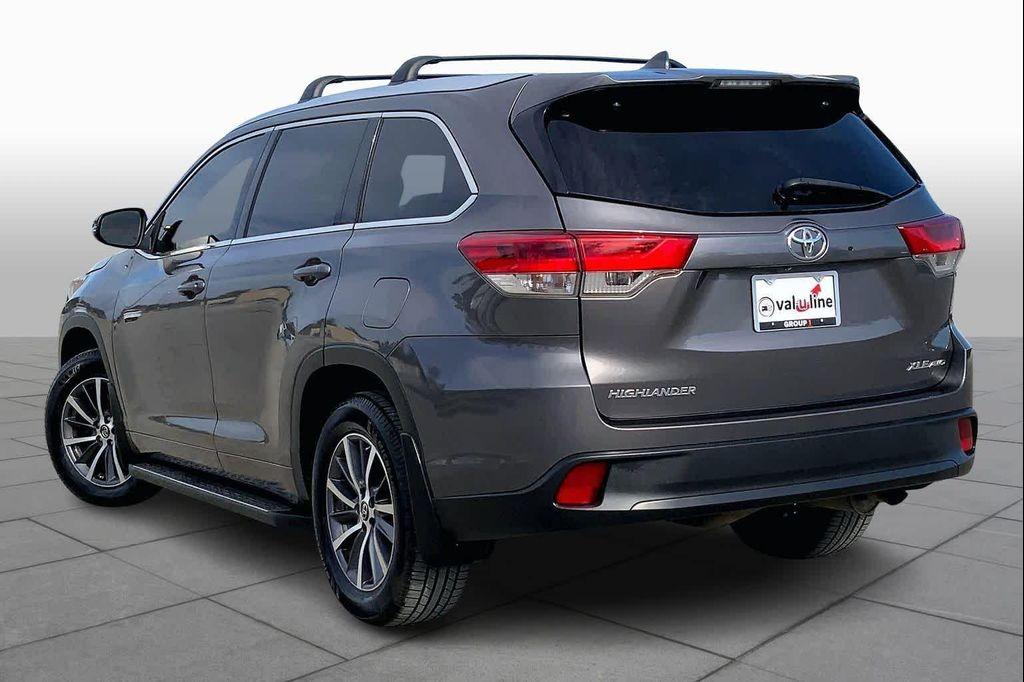 used 2018 Toyota Highlander car, priced at $12,580