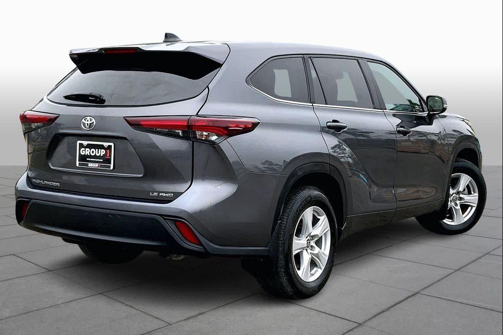 used 2024 Toyota Highlander car, priced at $31,700