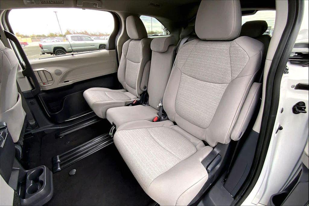used 2024 Toyota Sienna car, priced at $32,988