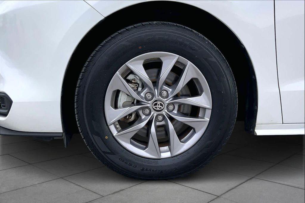 used 2024 Toyota Sienna car, priced at $32,988