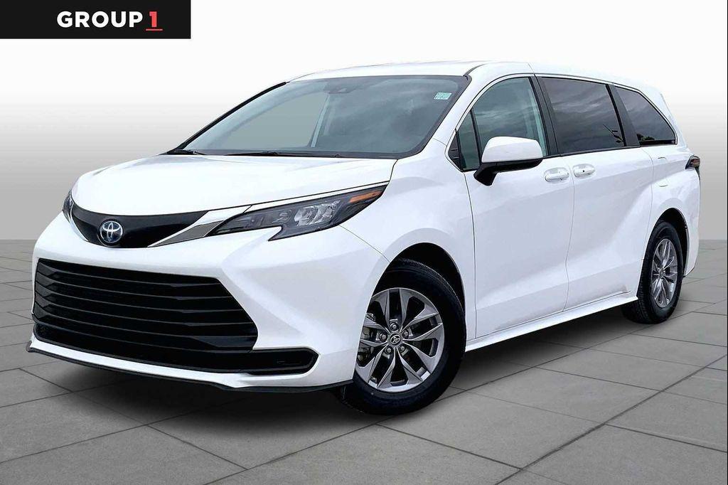 used 2024 Toyota Sienna car, priced at $32,988