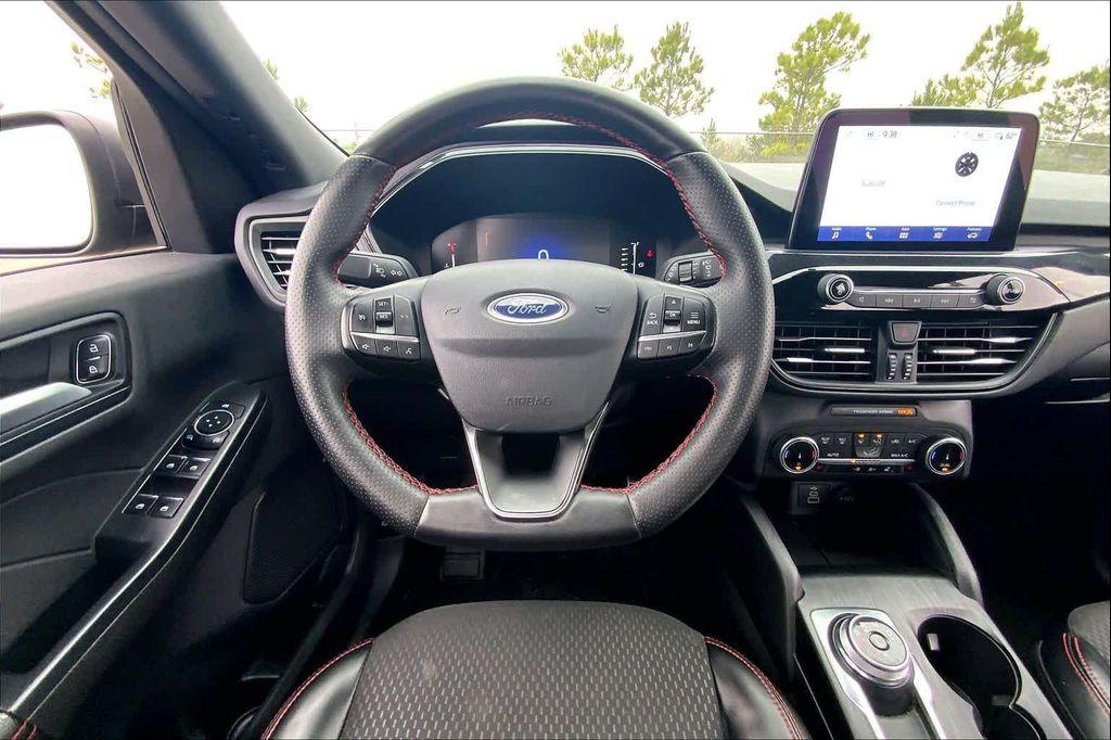 used 2024 Ford Escape car, priced at $19,998