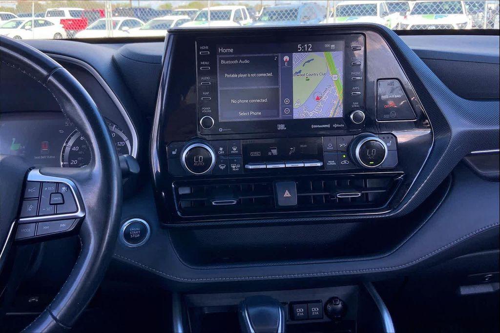 used 2021 Toyota Highlander car, priced at $31,998