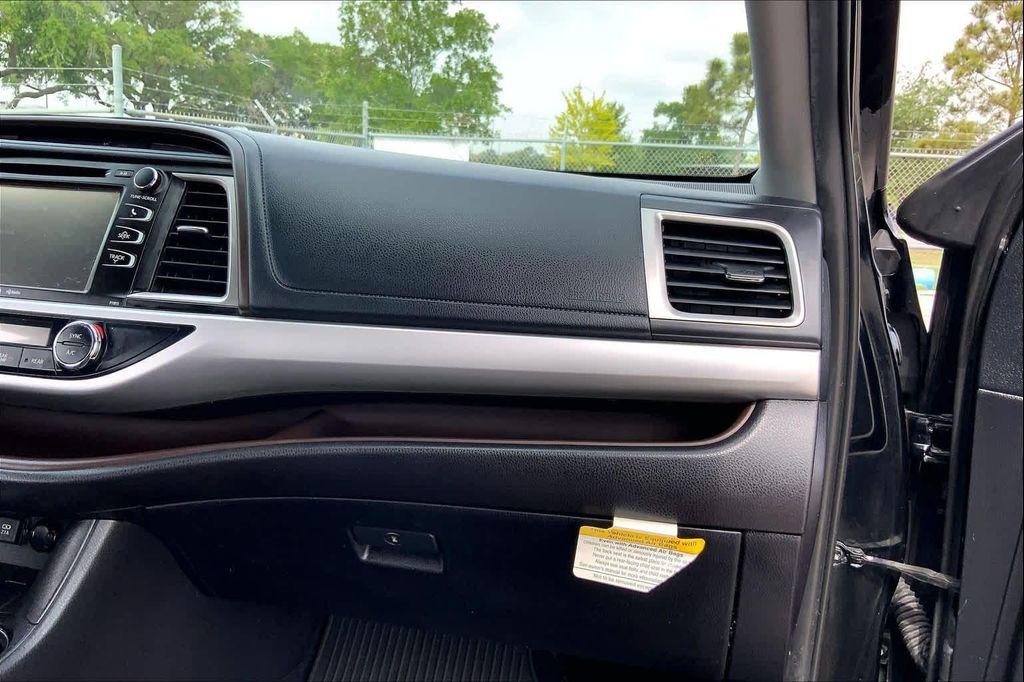 used 2019 Toyota Highlander car, priced at $15,772