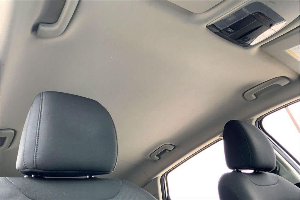 used 2024 Kia Sportage car, priced at $17,994