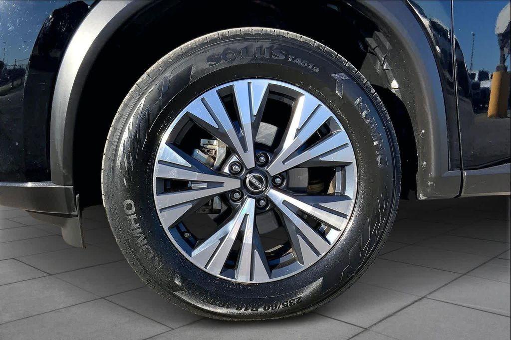 used 2023 Nissan Rogue car, priced at $18,900
