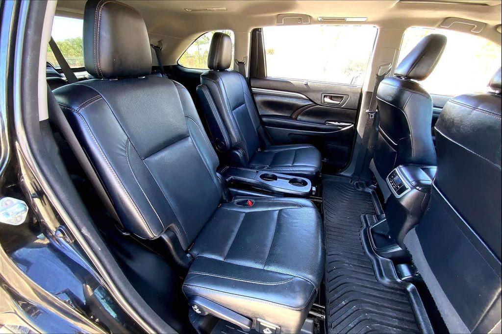 used 2017 Toyota Highlander car, priced at $19,992