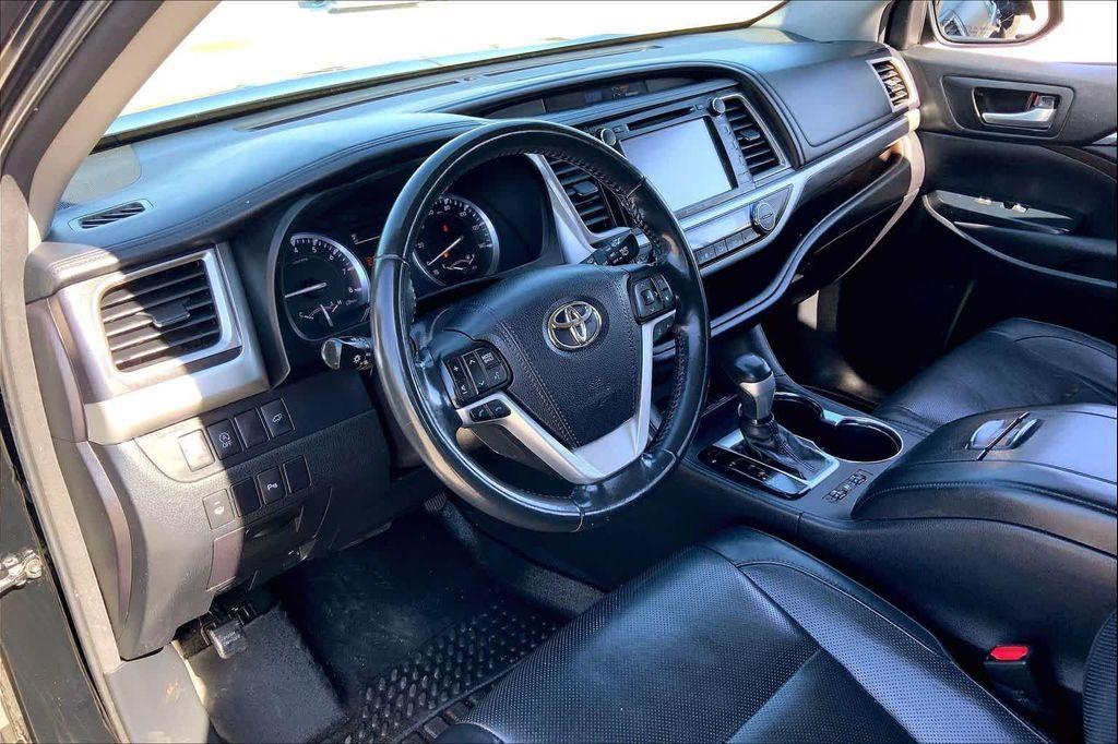 used 2017 Toyota Highlander car, priced at $19,992