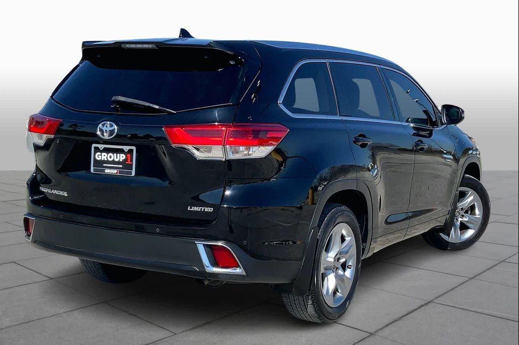 used 2017 Toyota Highlander car, priced at $19,992