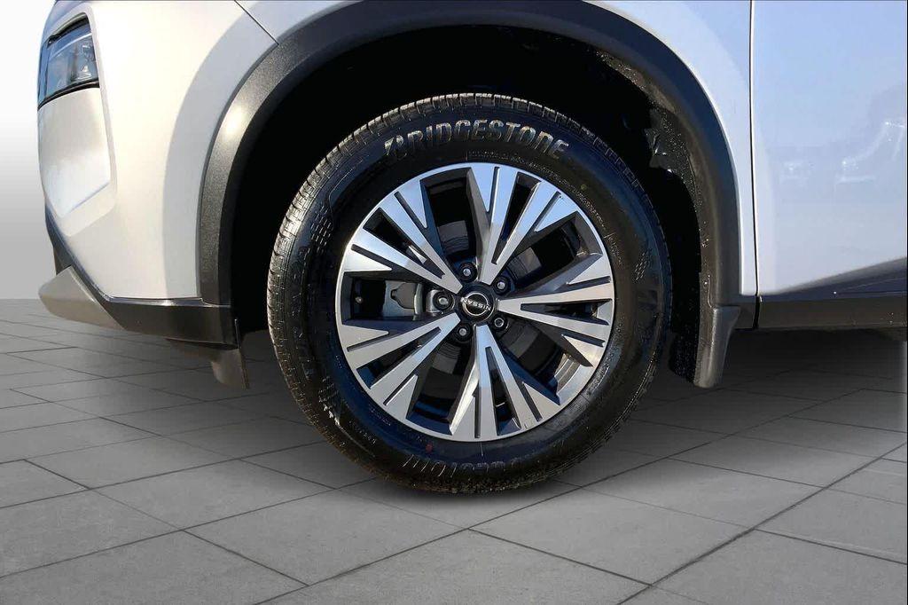 used 2022 Nissan Rogue car, priced at $18,900