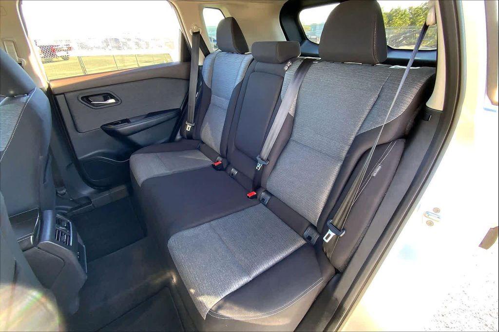 used 2022 Nissan Rogue car, priced at $18,900