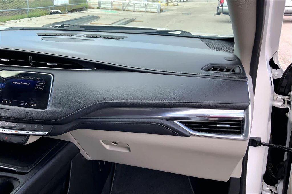 used 2019 Cadillac XT4 car, priced at $18,800