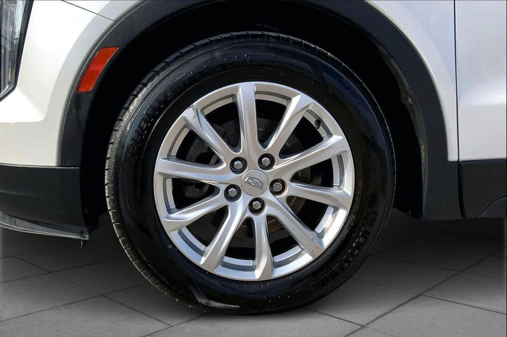 used 2019 Cadillac XT4 car, priced at $18,800