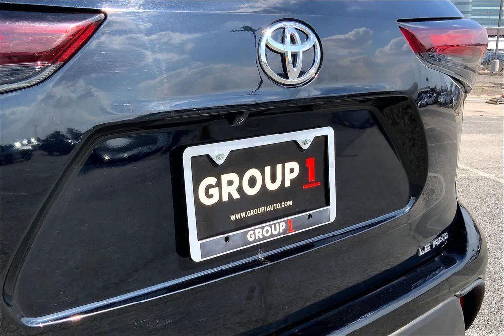 used 2024 Toyota Highlander car, priced at $32,495